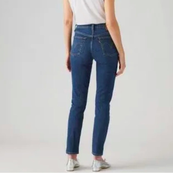 Levi's Like New Button Fly 501 Skinny Jeans High Rise in Medium Wash Size 25 - Picture 3 of 8